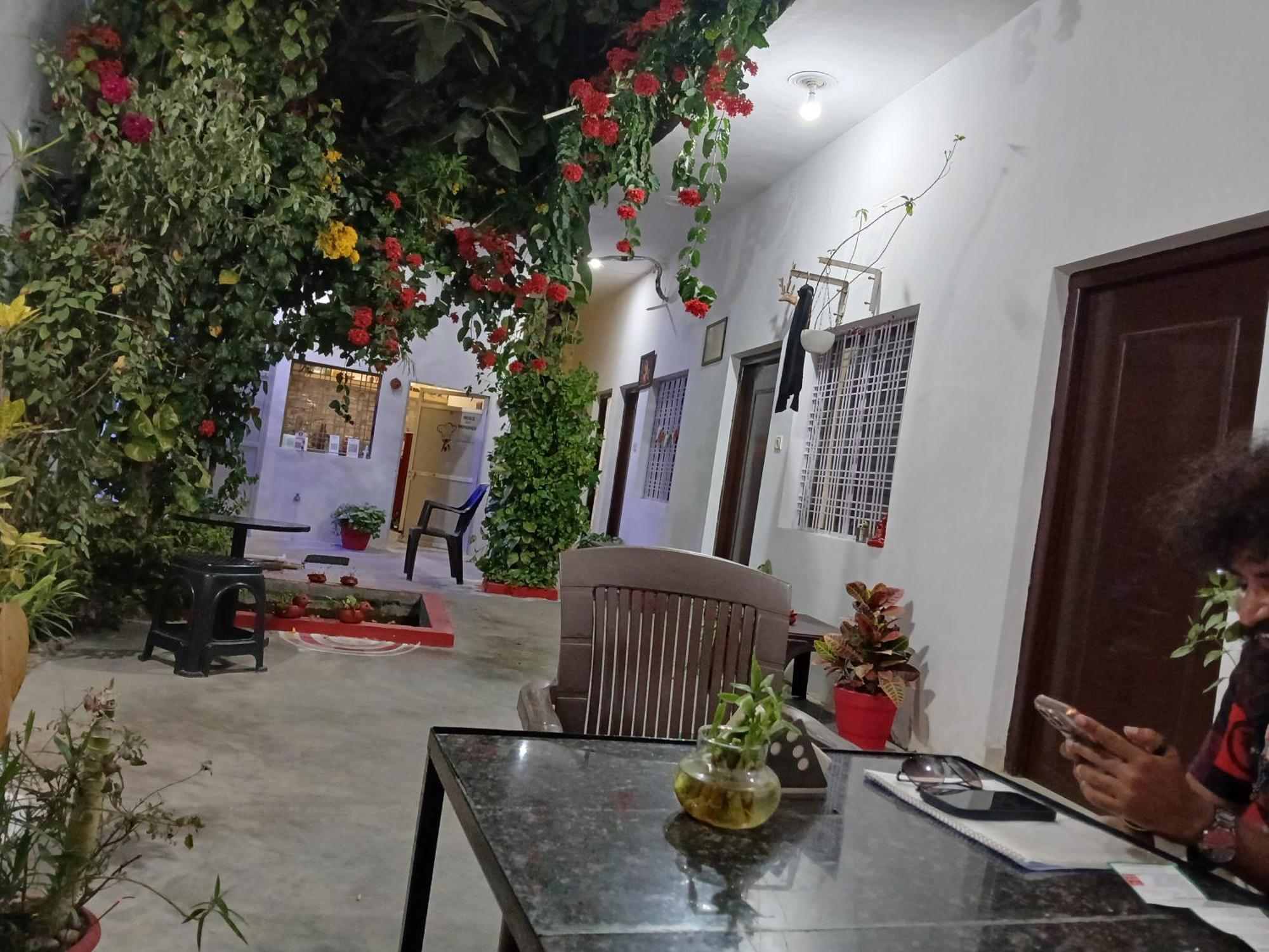 The Highvill Home Stay Khajurāho Exterior photo